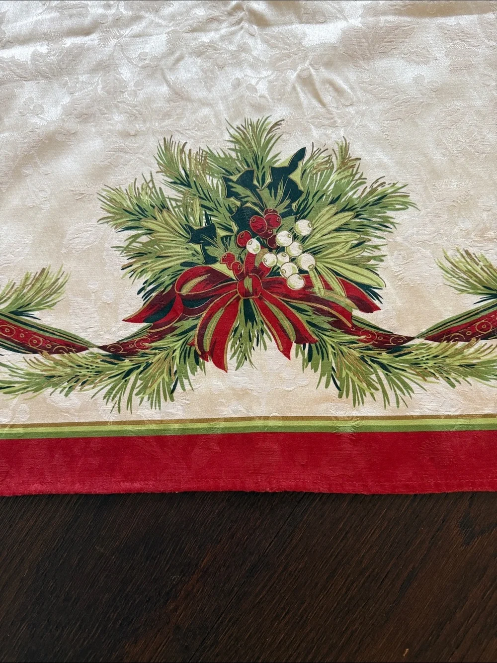 N/A this tablecloth